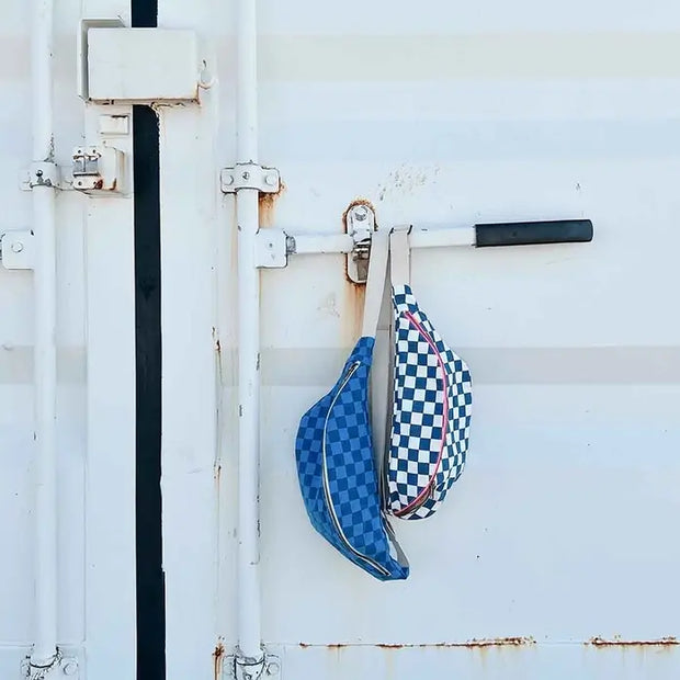 Rose in April - Bauchtasche / Gürteltasche "Greek Blue", Schultertasche