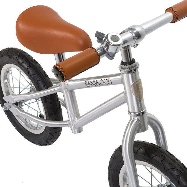 BALANCE BIKE FIRST GO CHROME
